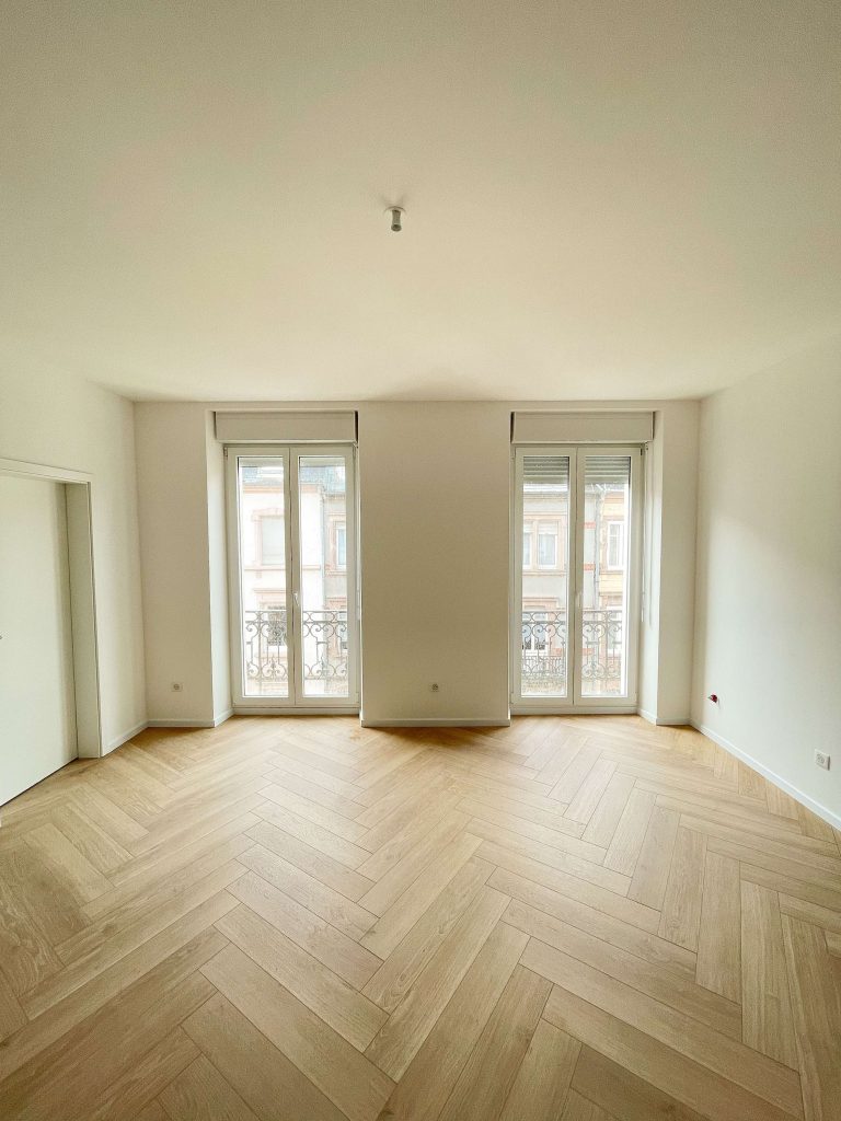 bâtiment divisé marchand de biens